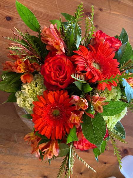BUDDING! Small Flower Arrangement — Lucy Blooms